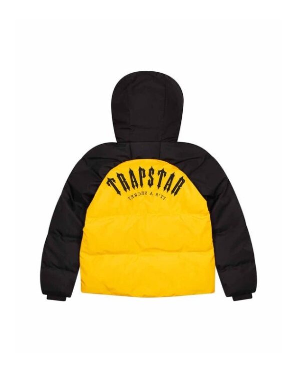 Trapstar Clothing Style Made For Fearless Street Fashion Lovers