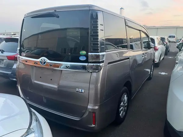 Japanese automobile market Pakistan