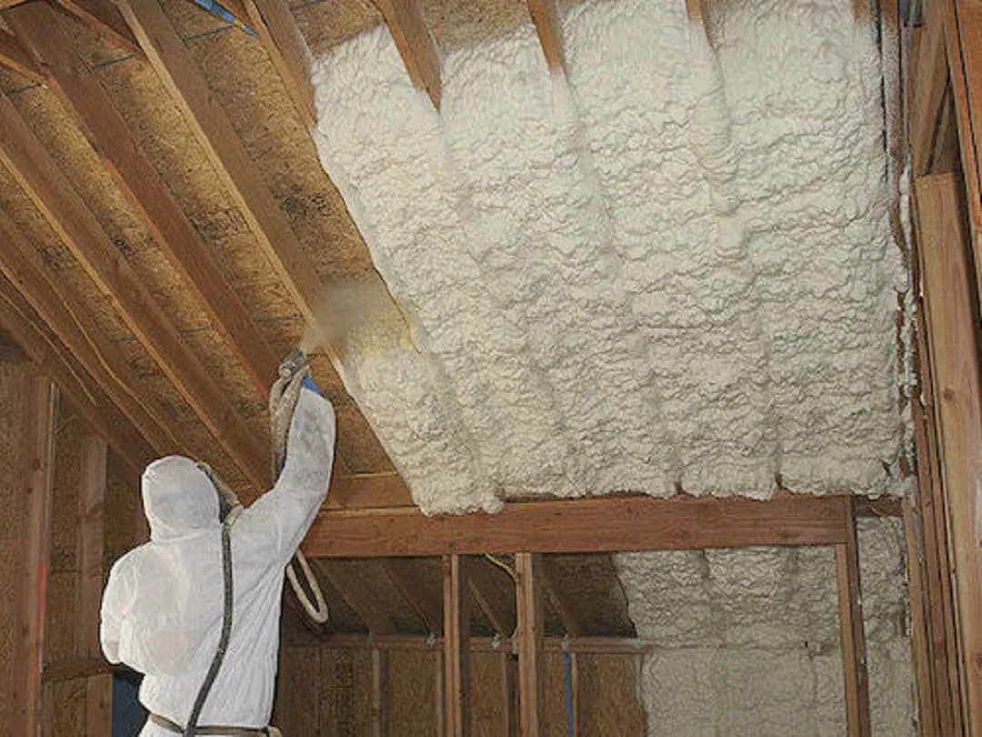 How to Choose Between Fiberglass, Spray Foam, or Cellulose Insulation