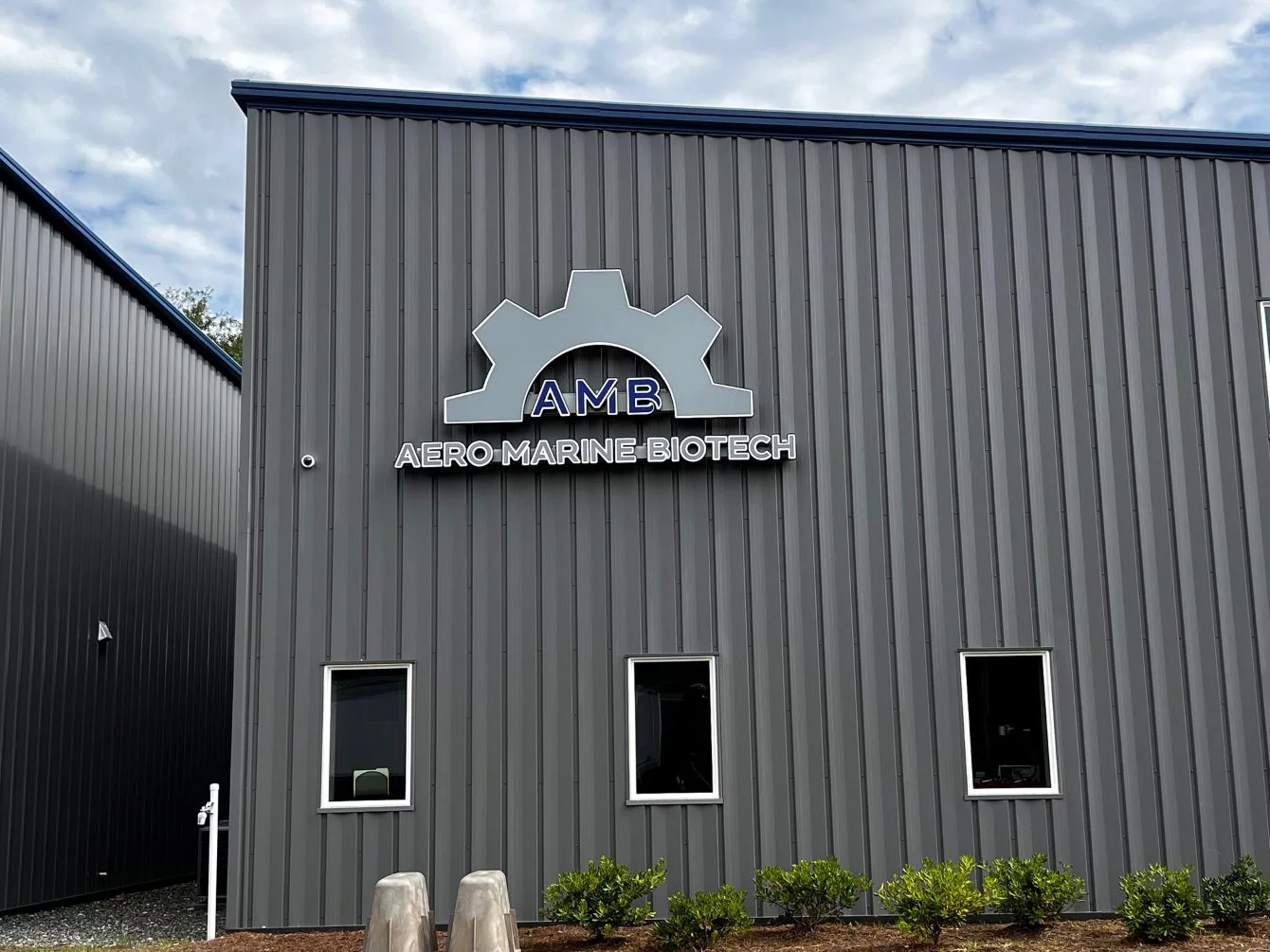 Building Signs in Wilmington